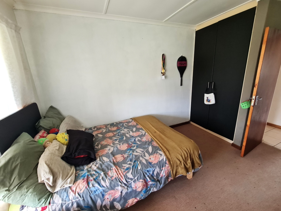 2 Bedroom Property for Sale in Noorsekloof Eastern Cape